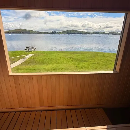 Lodge Collanmore Island